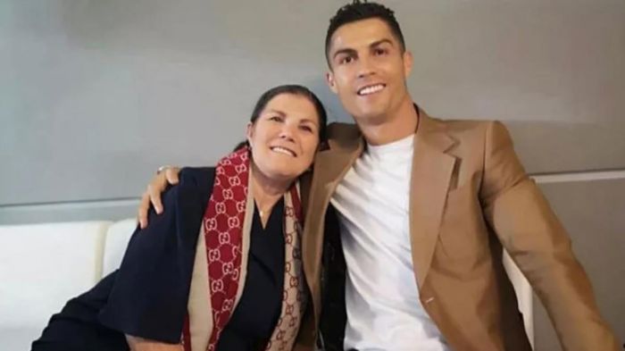 “Oğlum futbolçu olmasaydı, kərpic ustası olacaqdı“ - Ronaldonun anası