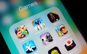 Ötən il Play Store və App Store-da 111 milyard dollar xərclənib