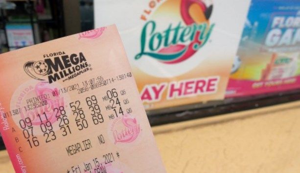 ABŞ-da dörd nəfər lotereyada 1 milyard dollar uddu