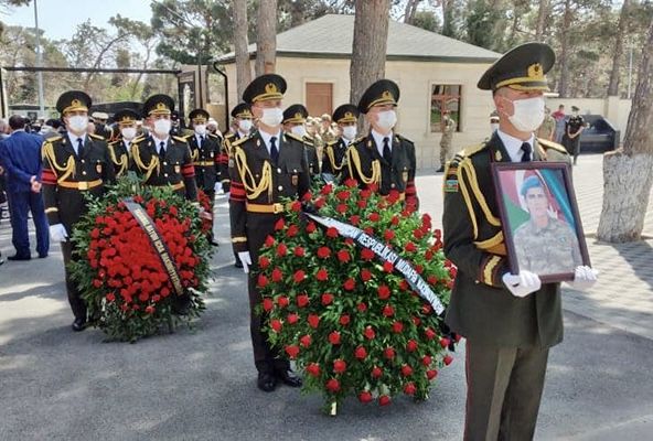 Ötən gün nəşi tapılan şəhidimiz II Fəxri Xiyabanda dəfn olundu