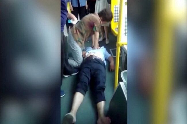 Bakıda marşrut avtobusunda ölüm: - Hərəkət dayandı