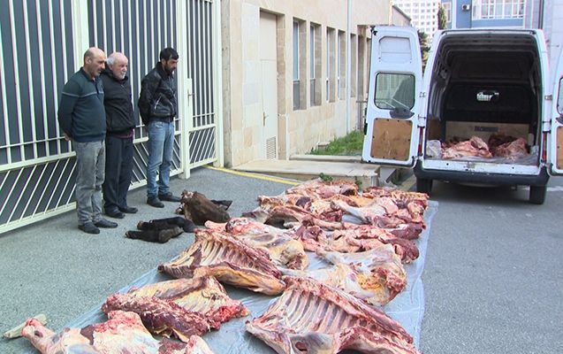 “Bandotdel” Bakıda restoranlara 4 ton at əti satanları həbs etdi