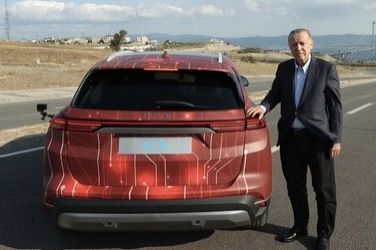 Erdoğan Türkiyə istehsalı olan avtomobili şəxsən sınaqdan keçirdi