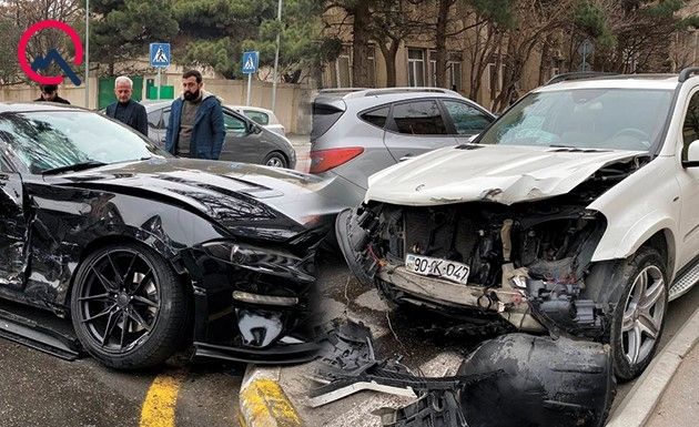 Bakıda lüks avtomobillər qəza törətdi - FOTOLAR