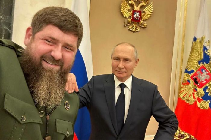 Kadırov Putinlə çəkdiyi selfini paylaşdı FOTOLAR