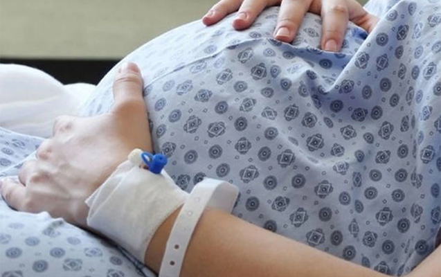 18 yaşlı qız qeysəriyyə əməliyyatından sonra öldü 18 yaşlı qız qeysəriyyə əməliyyatından sonra öldü