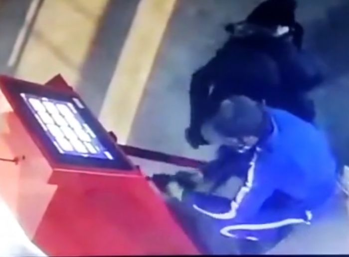 “MilliÖn” terminalından 8 min pulu belə oğurladılar