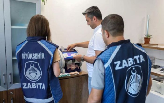 Dilənçinin birgünlük qazancı şok etdi - 3000 MANAT