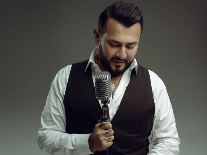 Klassik bəstəyə müasir ekran həyatı SÜNİ ZƏKALI “NAZƏNDƏ SEVGİLİM” - VİDEO