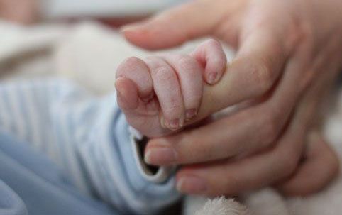 Azərbaycanda 16 yaşlı qız ana oldu - ATADAN XƏBƏR YOXDUR