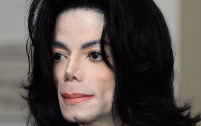 Ceksonu təcavüzdə ittiham edən ailəyə 2,5 milyon dollar ödəyiblərmiş