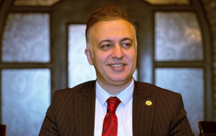 "Musiqiçiyə yox, omba qoydurub, əxlaqsızlıq edənlərə hörmət qoyurlar"