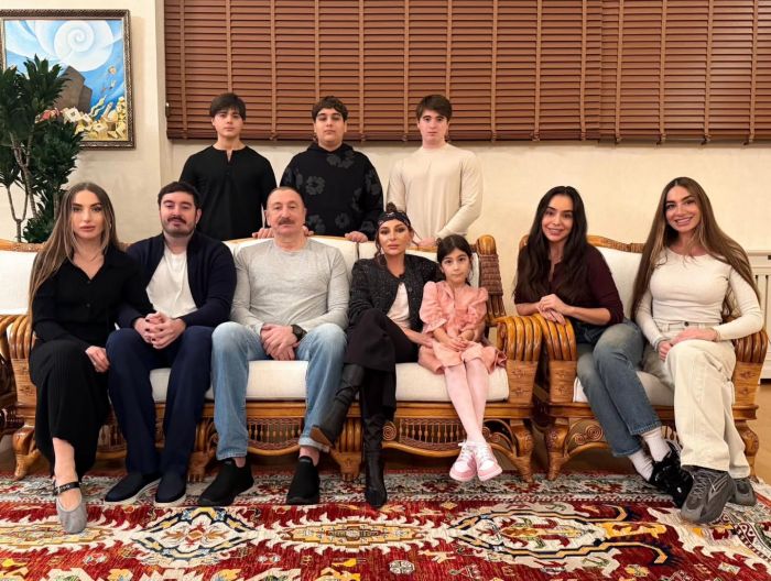 Prezidentin doğum günündən - FOTOLAR