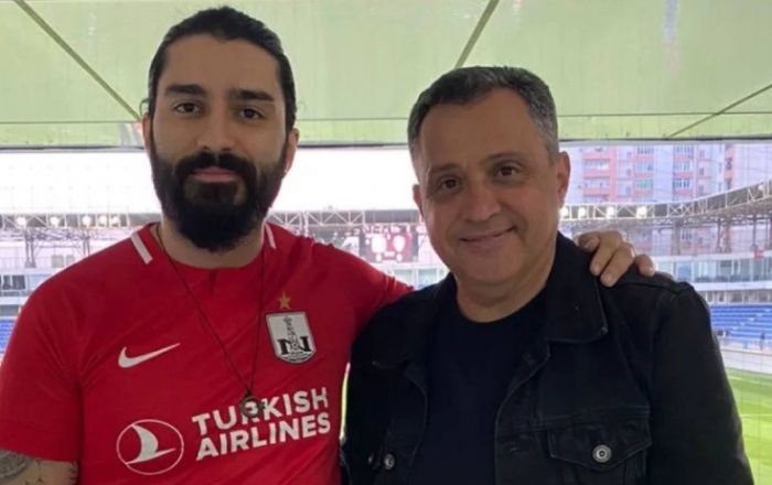 Ad günündə özü də, atası da təltif olundu