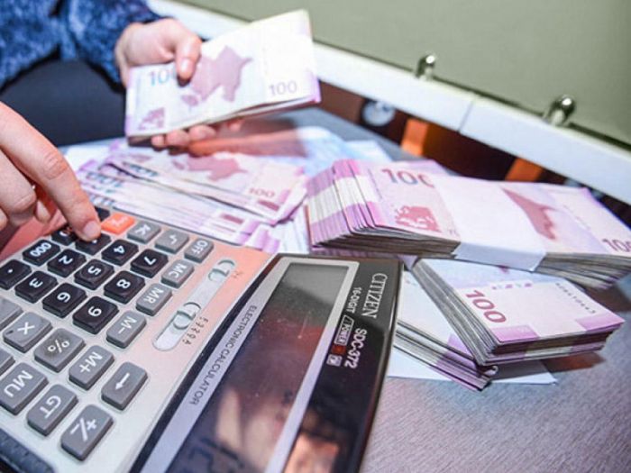 Azərbaycanda orta aylıq maaş 1200 manata çatır